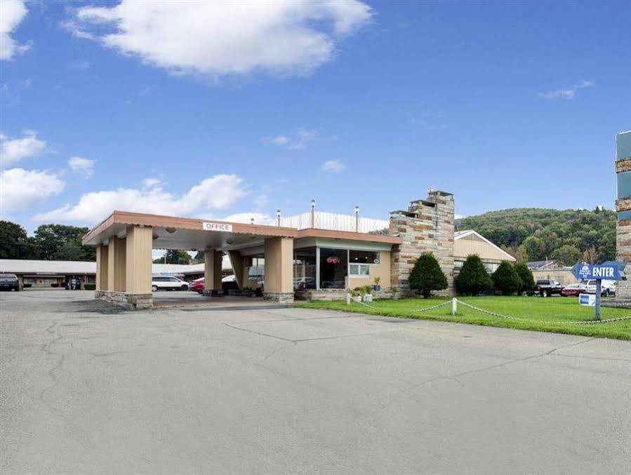 Americas Best Value Inn Bradford Exterior photo